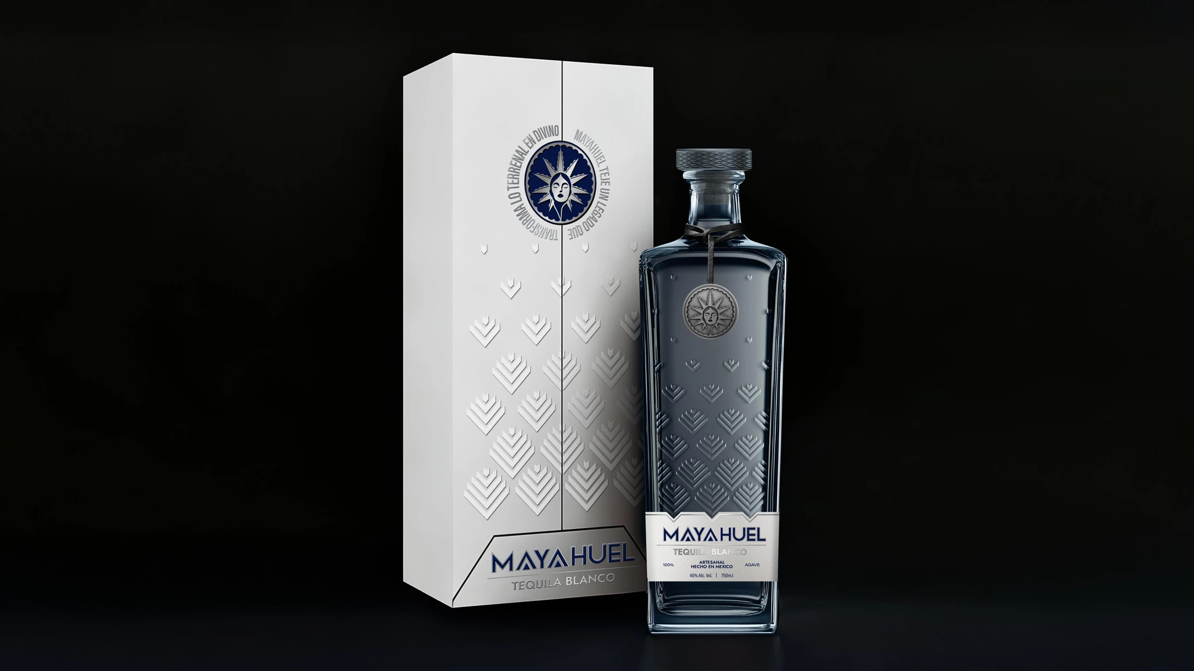 Estuche blanco del Blanco junto a su botella